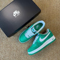 Nike Air Force 1 '07 LV8 in Stadium Green/White