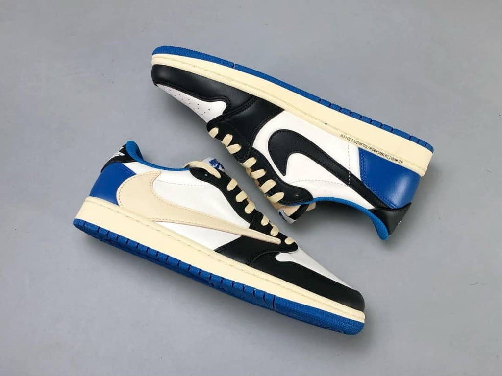 NIKE AIR JORDAN 1 LOW X FRAGMENT X TRAVIS SCOTT