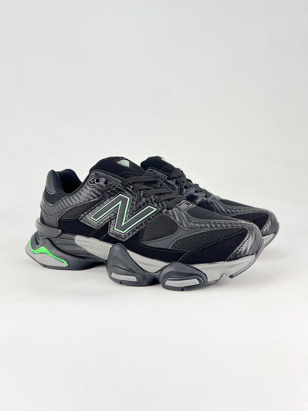 New Balance 9060 in Black Grey Green
